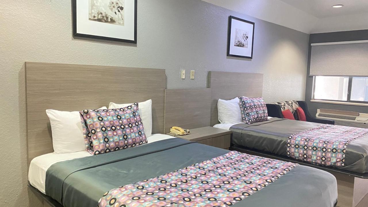 Island Suites Hobby Airport Хьюстон Экстерьер фото